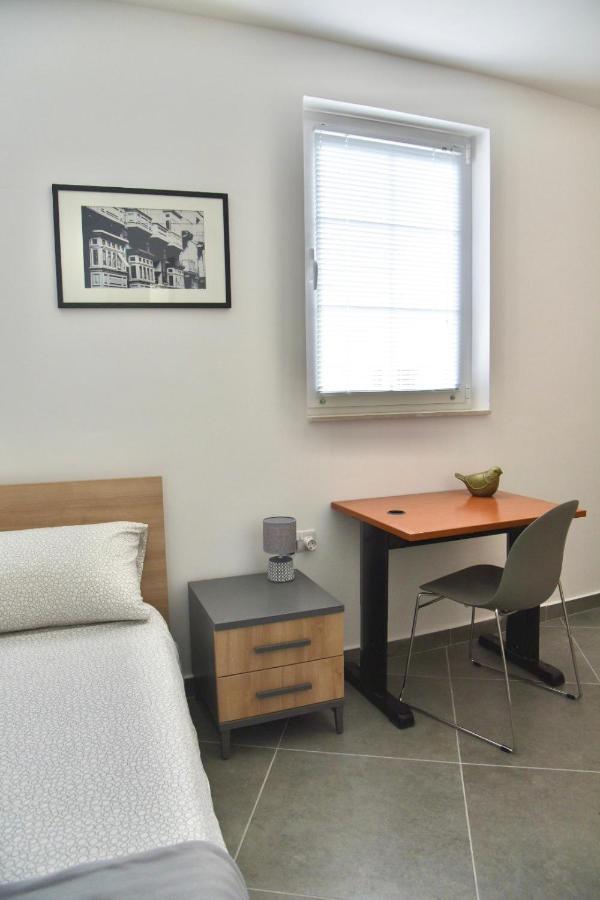Bright & Modern 2-Bedroom, 4Th Floor Apartment In Gzira, Malta Zewnętrze zdjęcie