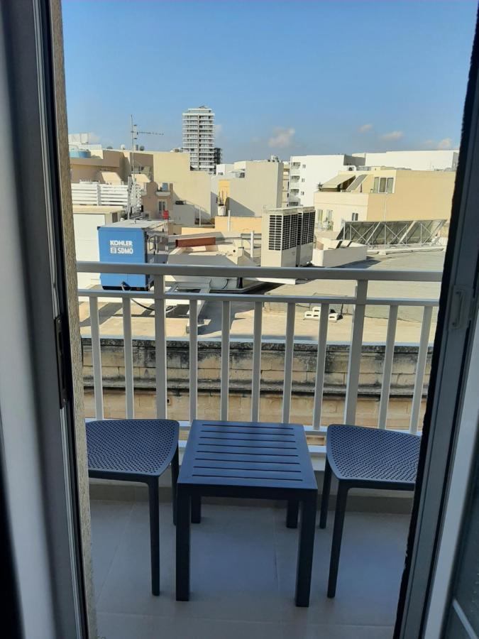 Bright & Modern 2-Bedroom, 4Th Floor Apartment In Gzira, Malta Zewnętrze zdjęcie